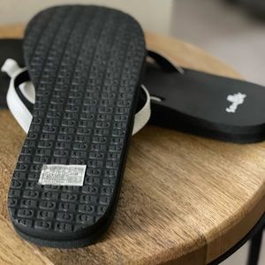 White Leather Thongs (Flip Flops)